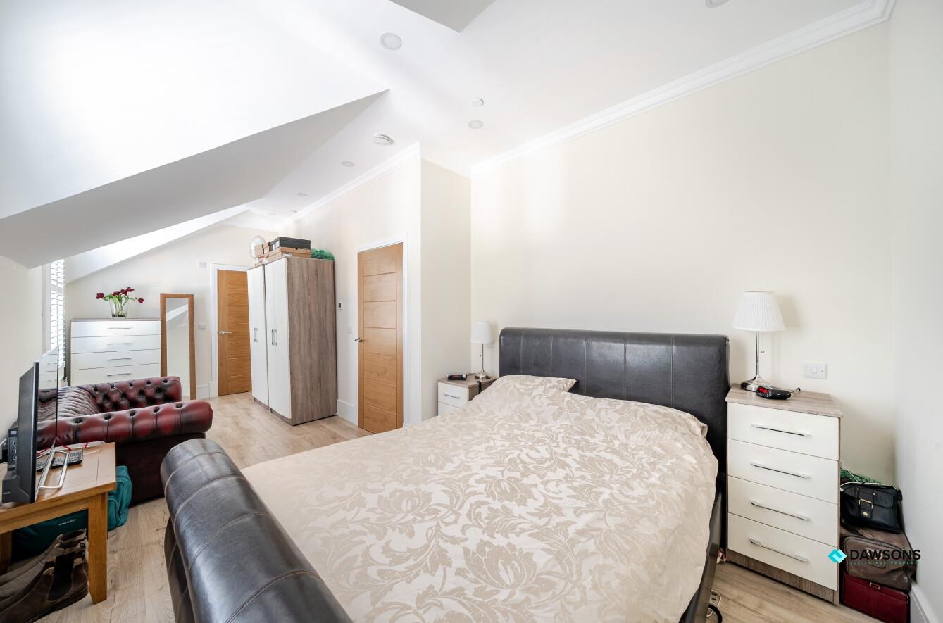 Rotherslade Road, Langland, Swansea, SA3 4QN